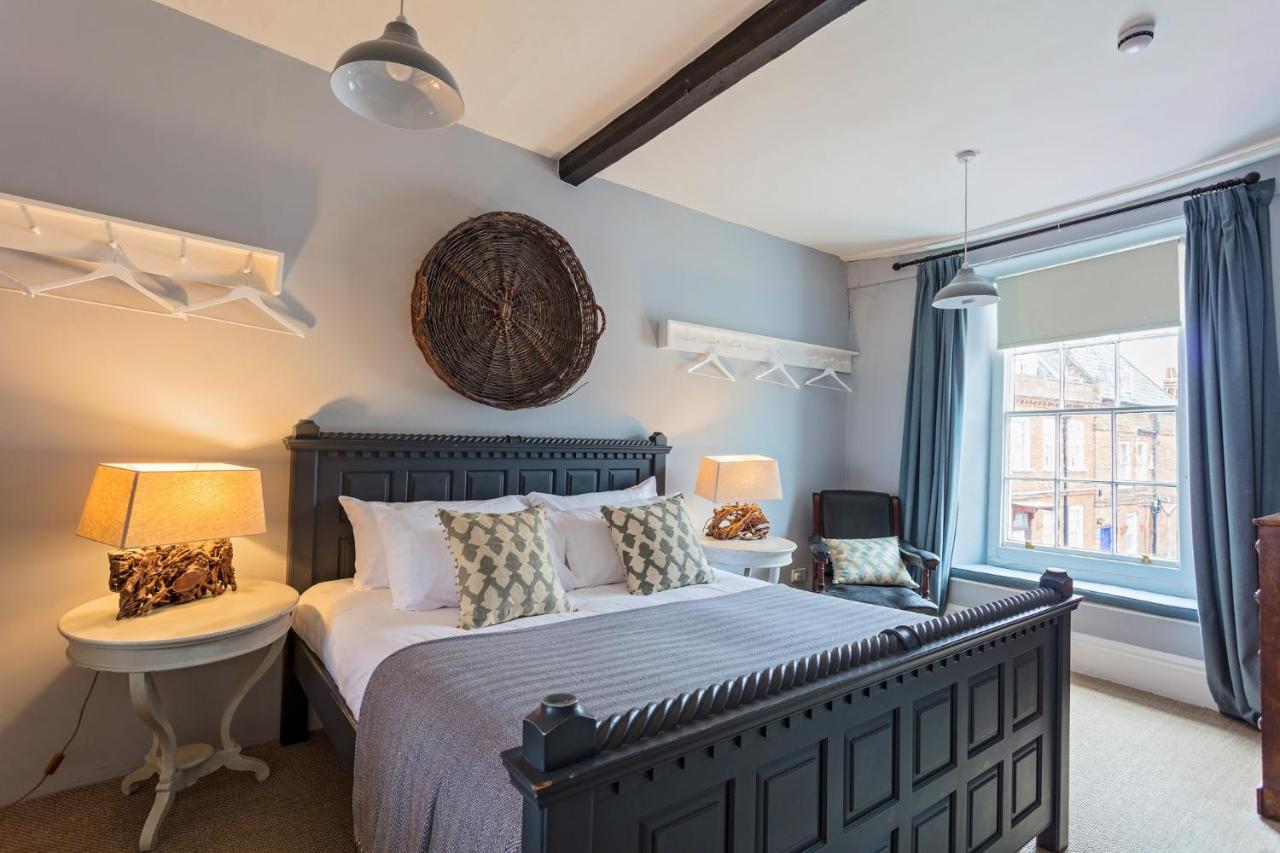 The Black Lion Hotel Little Walsingham Exteriér fotografie