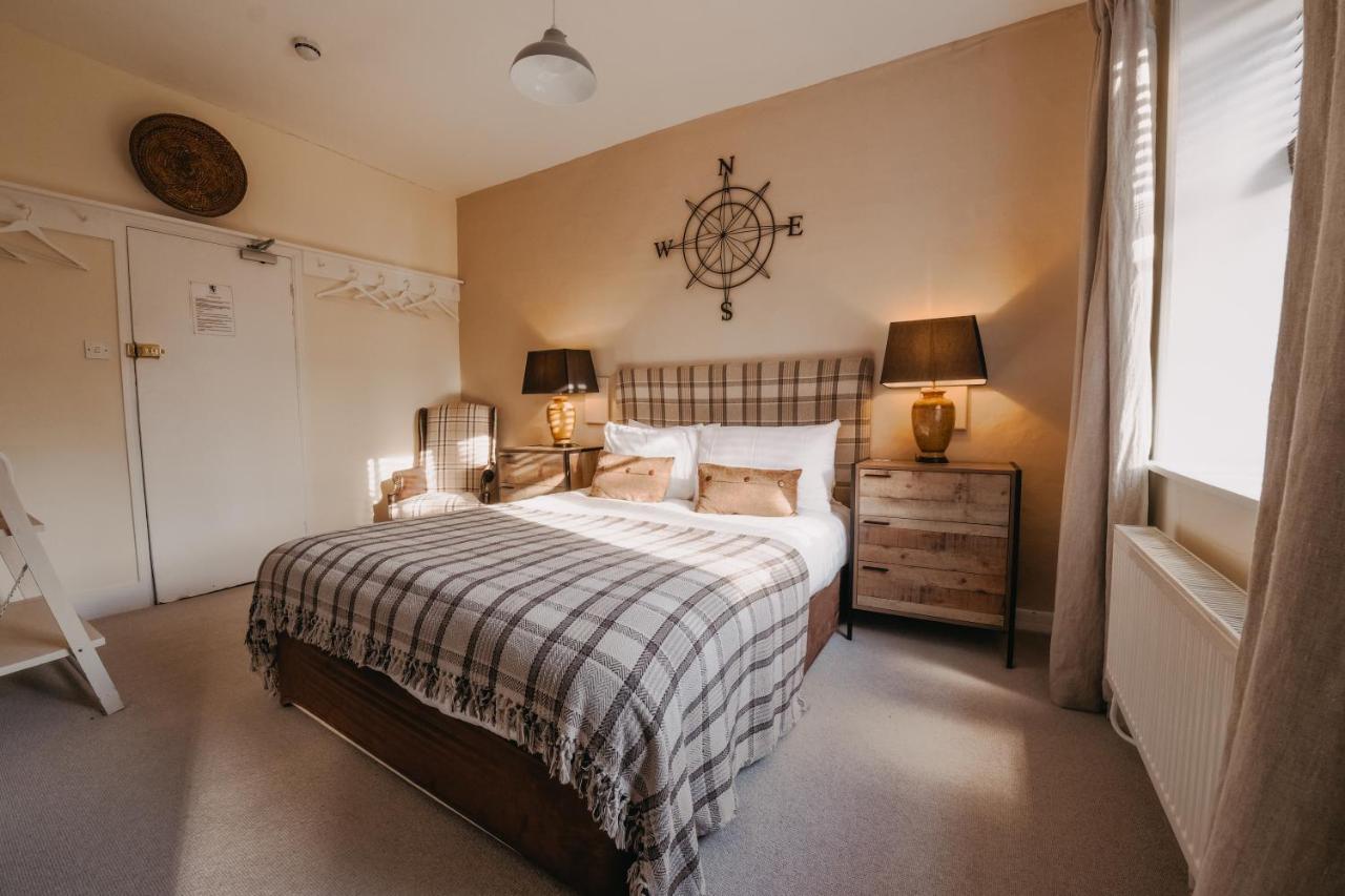 The Black Lion Hotel Little Walsingham Exteriér fotografie